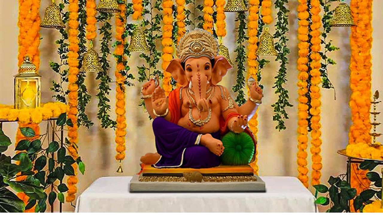 Ganesh Chaturthi : गणराय येती घरा..  पूजेसाठी आज तयार ठेवा सगळं सामान, ही लिस्ट एकदा चेक कराच