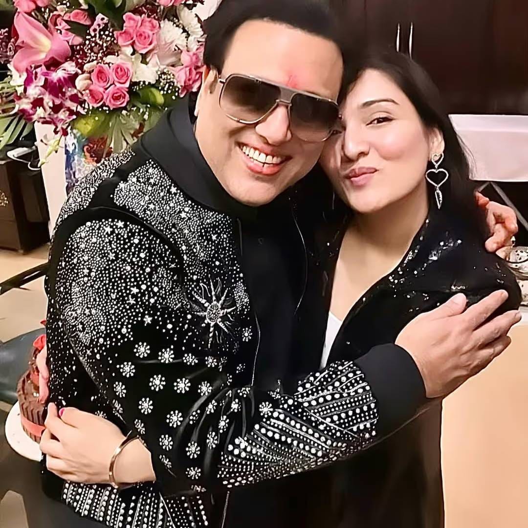 टीन बोलली की, या अफवा आहेत. मी अशा अफवांवर लक्ष देत नाही. टीनाला पुढे विचारलं की, अशा व्हायरल बातम्यांशी तुले पालक कसे डील करतात? त्यावर तिने उत्तर दिलं की, माझे वडिल आता भारतामध्ये नाहीत. 