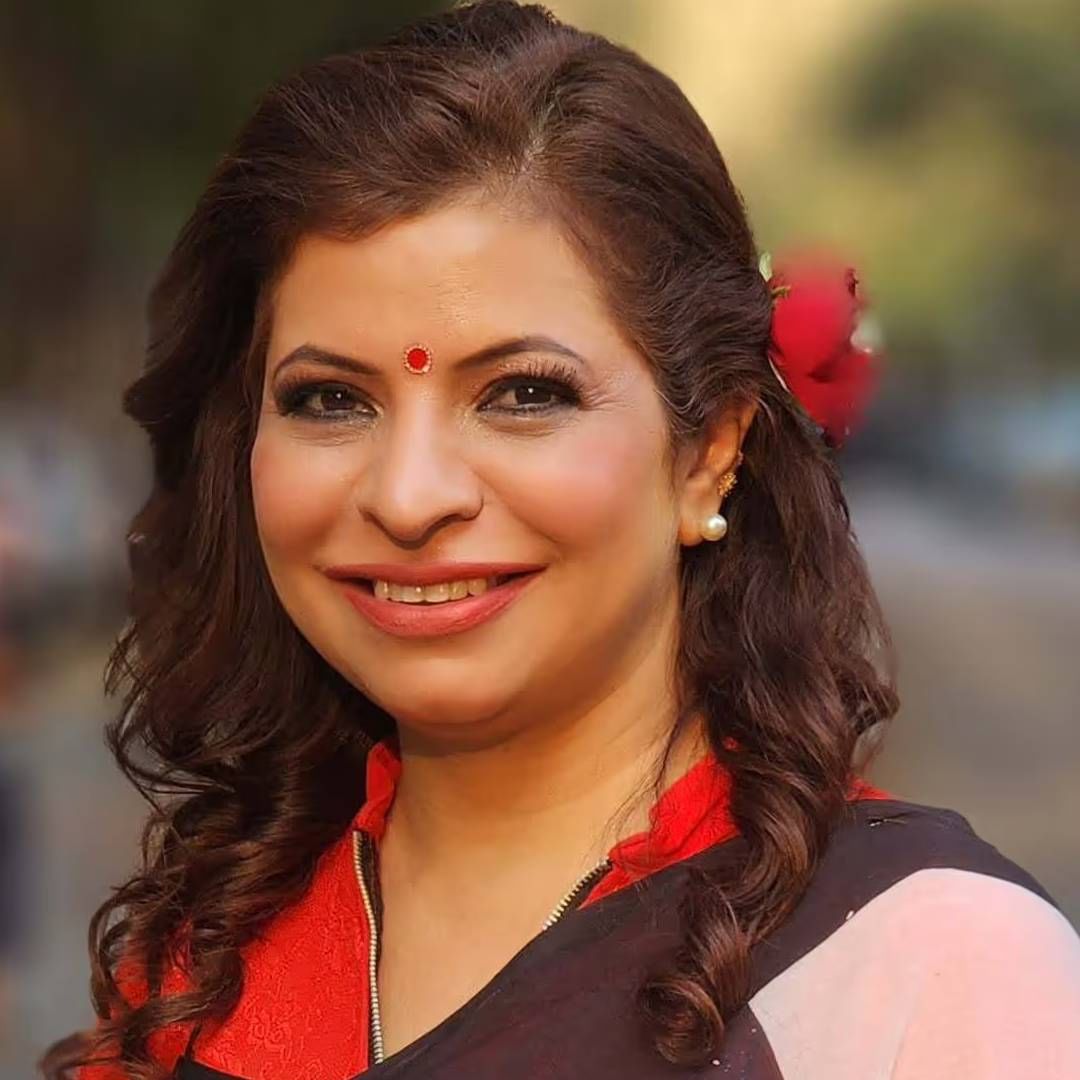 "असित जी नी असे रंग दाखवलेत, ज्या बद्दल मला माहित नव्हतं. मी ऐकलं होतं, पण हे ते लोक आहेत, ज्यांनी आपल्या डोळ्याने सर्व काही पाहिलय" असं मोठा दावा जेनिफरने केलाय. "मी अशीच असित मोदी विरोधात केस जिंकलेली नाही. सत्य समोर यायला वेळ लागतो. पण सत्य समोर येतं. विजय नक्की मिळतो" असं जेनिफर म्हणाली.