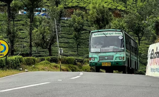  या पैशात तुम्ही छोटा प्रवास करु शकता. दिल्ली ते जयपूरची राऊंड-ट्रीप बस तिकीट आणि एका बजेट हॉटेलमध्ये 1 रात्रीचा मुक्काम घेऊ शकता. 