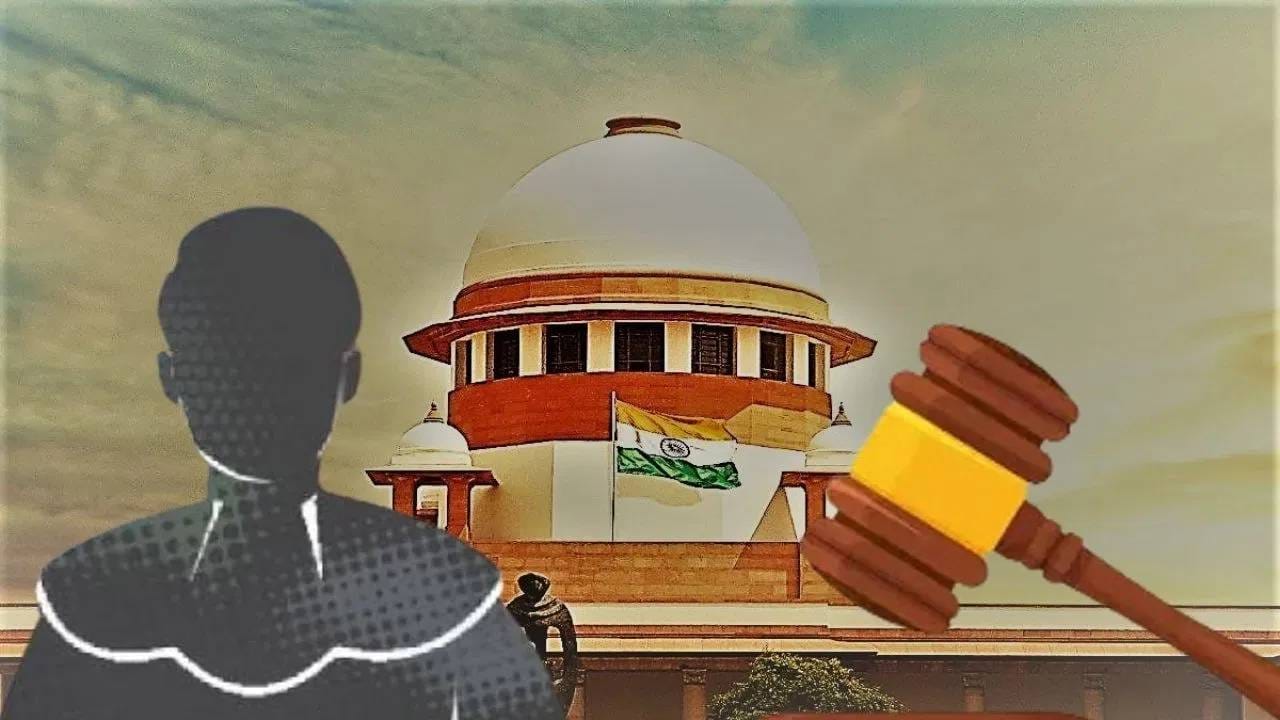 उच्च न्यायालयाच्या न्यायाधीशांची नियुक्ती राष्ट्रपती करतात आणि त्यांना काढून टाकण्याचा अधिकारही राष्ट्रपतींना आहे. संविधानाच्या कलम 124 (4) (5), 217 आणि 218 मध्ये याची तरतूद आहे. उच्च न्यायालयाच्या न्यायाधीशांना केवळ सत्तेचा गैरवापर, भ्रष्टाचार किंवा त्यांची कर्तव्ये पार पाडण्यास मानसिक किंवा शारीरिक असमर्थता असेल, तरच पदावरून काढून टाकता येते. उच्च न्यायालयाच्या कोणत्याही न्यायाधीशांना संसदेने महाभियोग प्रस्ताव मंजूर केल्यानंतरच पदावरून काढून टाकता येते.