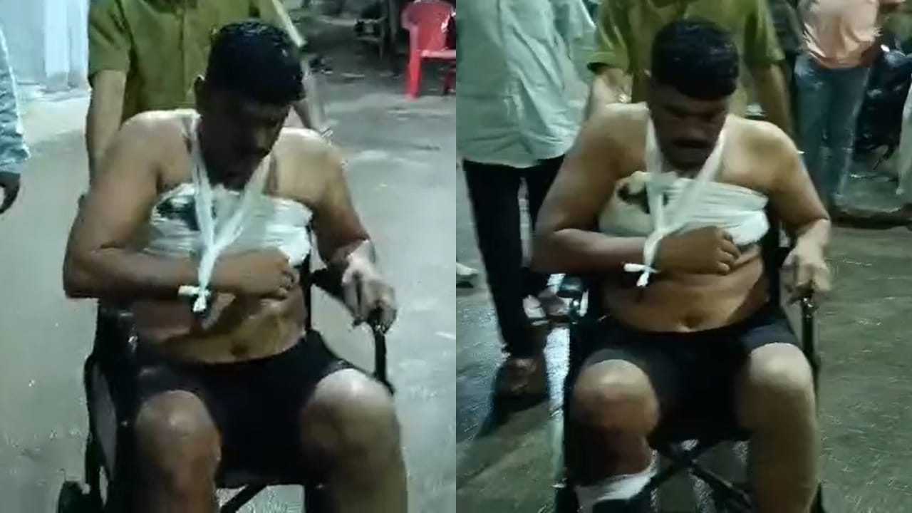 कल्याणमध्ये बीडमधील घटनेची पुनरावृत्ती, भर चौकात पोलीस पाटलावर तलवारीने हल्ला; महाराष्ट्र हादरला कल्याणमध्ये बीडमधील घटनेची पुनरावृत्ती, भर चौकात पोलीस पाटलावर तलवारीने हल्ला; महाराष्ट्र हादरला