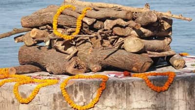 लेकीच्या मृत्यूचा घेतला खतरनाक बदला, सासरचं अंगणच बनलं स्मशान ! पलंग-सोफा बनली चिता ..