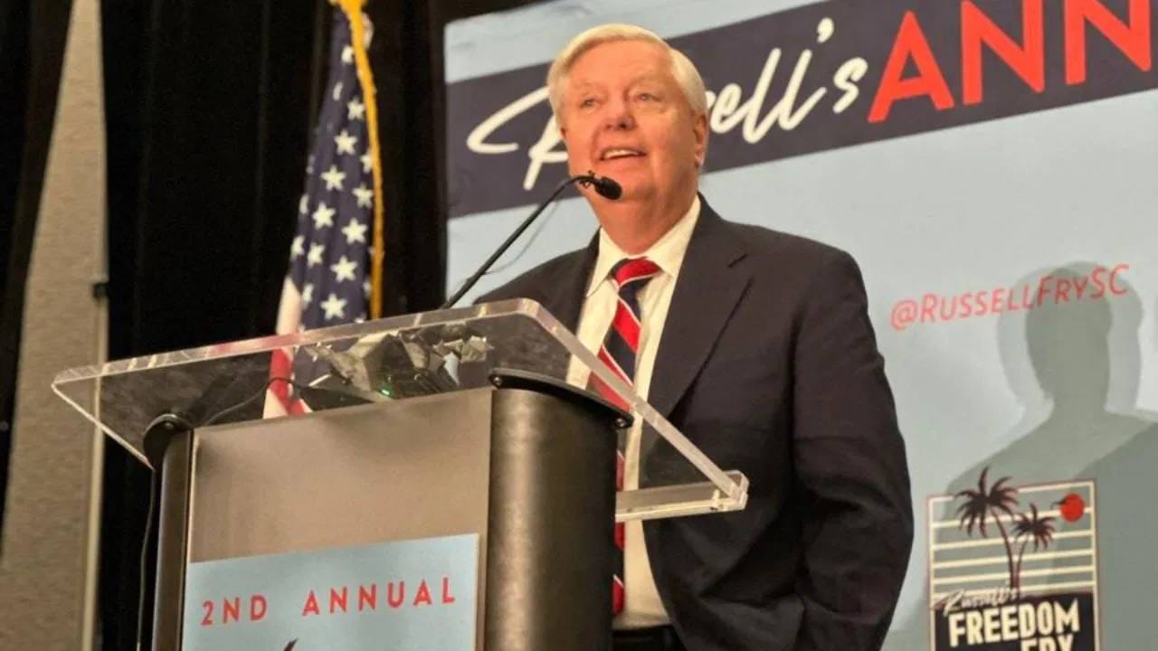 US Tariff On India : हाच आहे अमेरिकेत बसलेला भारताचा मोठा शत्रू, लिंडसे ग्राहम, भारताबद्दलचे याचे विचार धक्कादायक