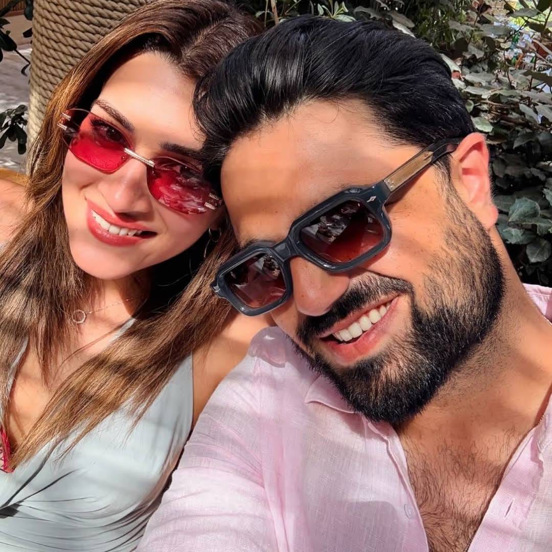 पहिल्यावर्षी कमीत कमी 100 कोटी कमावण्याच टार्गेट ठेवलेलं. आम्हाला मोठी स्वप्न पहावी लागतील. आम्ही विचार केलेला की, दोन वर्षात आम्ही 400 कोटी कमावू. ते आम्ही एकावर्षात कमावले. माझा माझ्या टीमवर विश्वास आहे. 