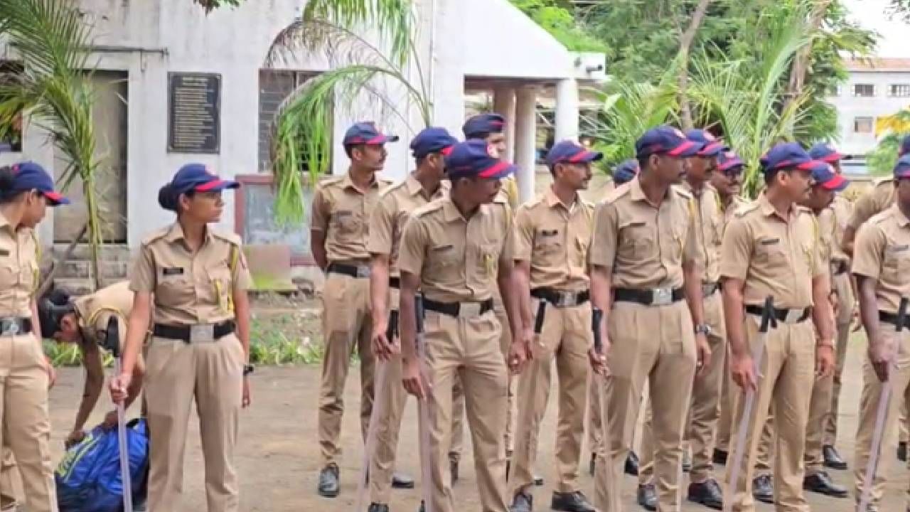 मात्र, बाँबस्फोट निकालाच्या नंतर खबरदारीचा उपाय म्हणून पोलिस यंत्रणा सतर्क असून शहरातील मध्यवर्ती भागांमध्ये पोलिस बंदोबस्त तैनात करण्यास आता सुरुवात केली आहे.