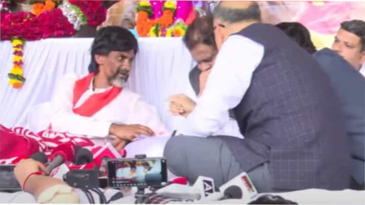Manoj Jarange Patil : सरकार चाबरं XXX... आमच्याकडून शास्त्रशुद्ध पूजा हवी, तुम्ही घंटी वाजवली की झालं! जरांगे भडकले Manoj Jarange Patil : सरकार चाबरं XXX... आमच्याकडून शास्त्रशुद्ध पूजा हवी, तुम्ही घंटी वाजवली की झालं! जरांगे भडकले