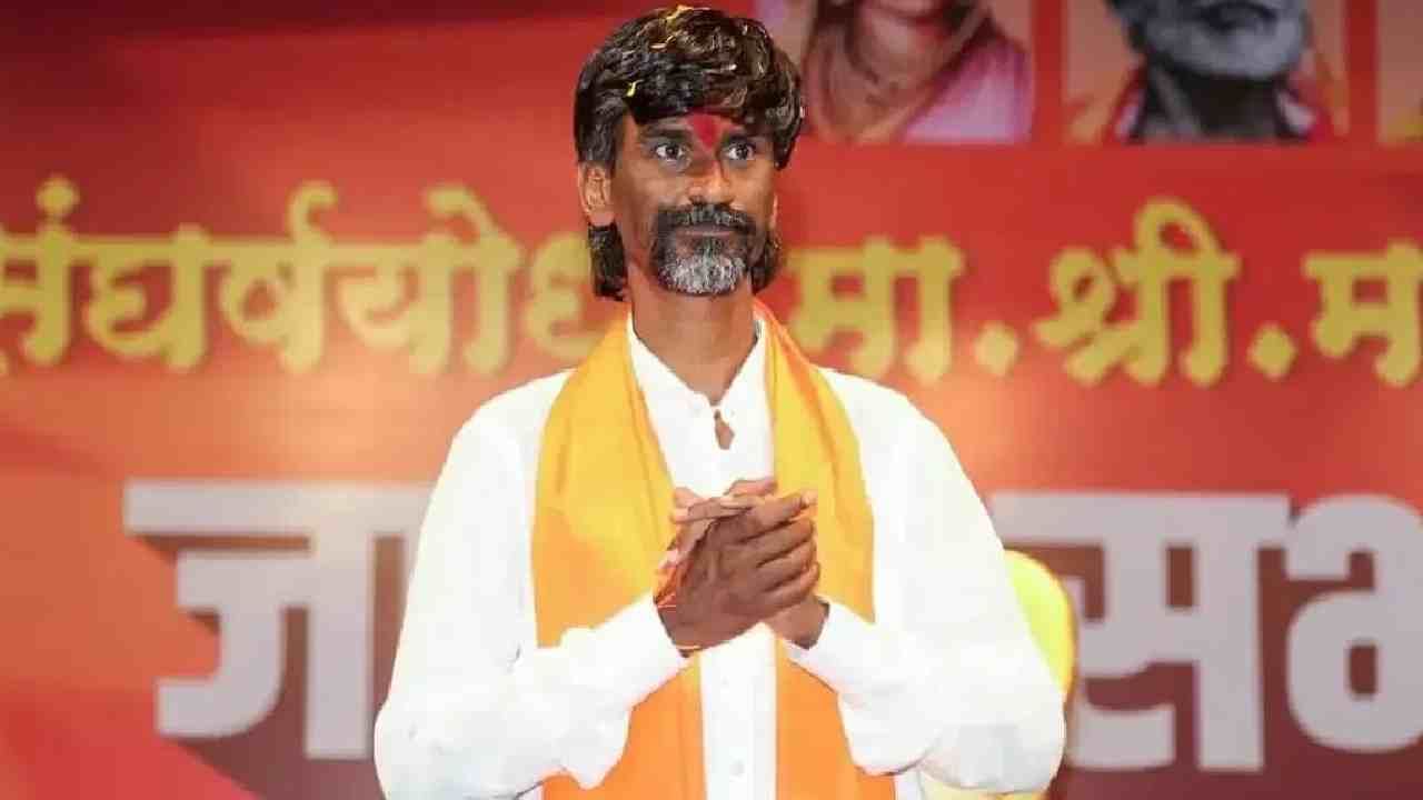 शरद पवारांनी सुचवलेला पर्याय चुकीचा, घटनातज्ज्ञाचा दावा, मग मराठा समजाला आरक्षण मिळणार तरी कसे?