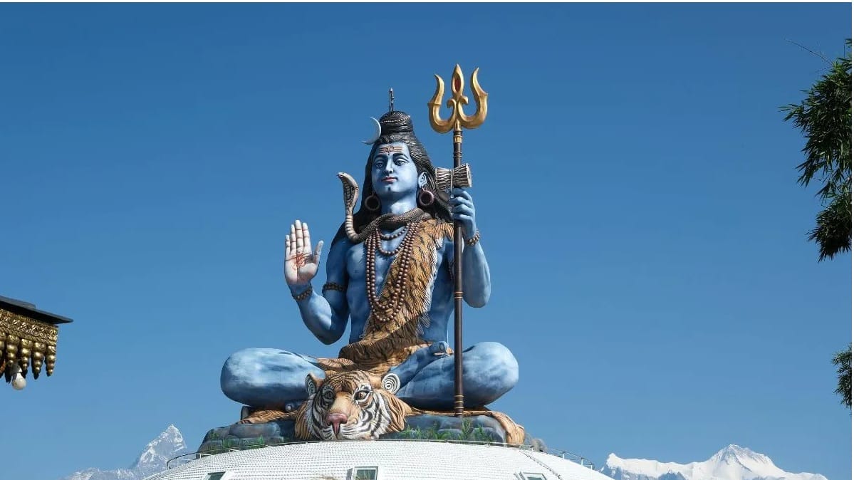 मासिक शिवरात्रीच्या दिवशी तयार होणार 'हे' खास योग... जाणून घ्या योग्य पूजा विधी मासिक शिवरात्रीच्या दिवशी तयार होणार 'हे' खास योग... जाणून घ्या योग्य पूजा विधी