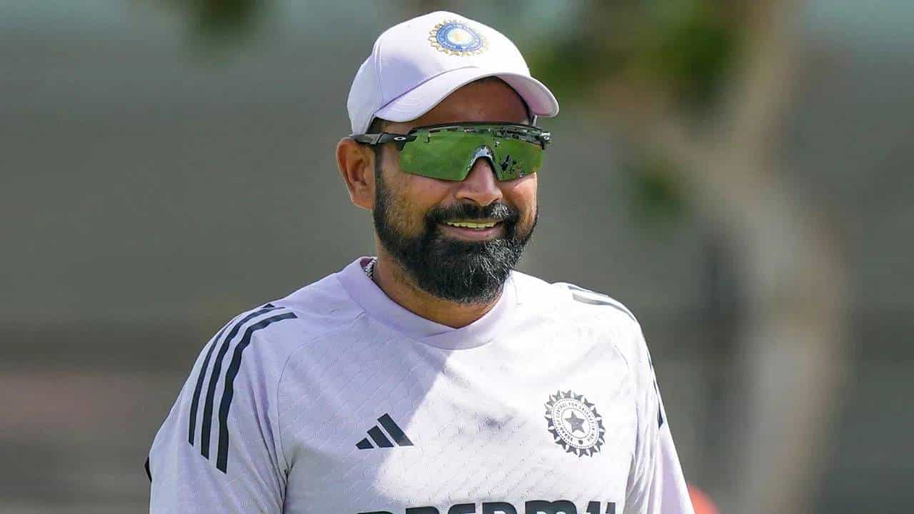 Mohammed Shami : आशिया कपसाठी टीममध्ये स्थान नाही, त्यावर मोहम्मद शमीने मौन सोडलं, स्पष्टपणे बोलला की...