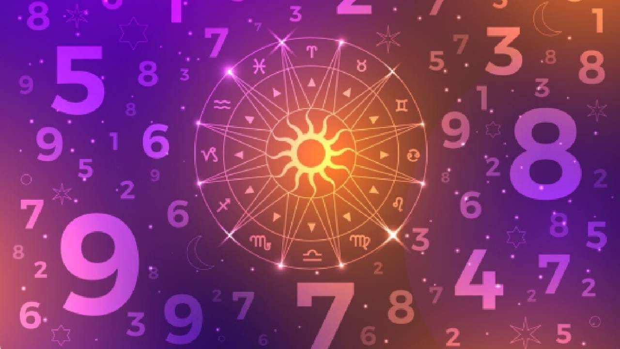 8 मूलांक असलेले लोक नशिबापेक्षा कर्मावर जास्त विश्वास ठेवतात, म्हणूनच ते कामात गुंतलेले राहतात. याच कारणामुळे त्यांना यश निश्चितच मिळतं. ( डिस्क्लेमर : वरील माहिती उपलब्ध स्रोतावरून देण्यात आलेली आहे. याच्या तथ्यांबद्दल आम्ही कुठलाही दावा करीत नाही, तसेच अंधश्रद्धेला दुजोरा देत नाही)