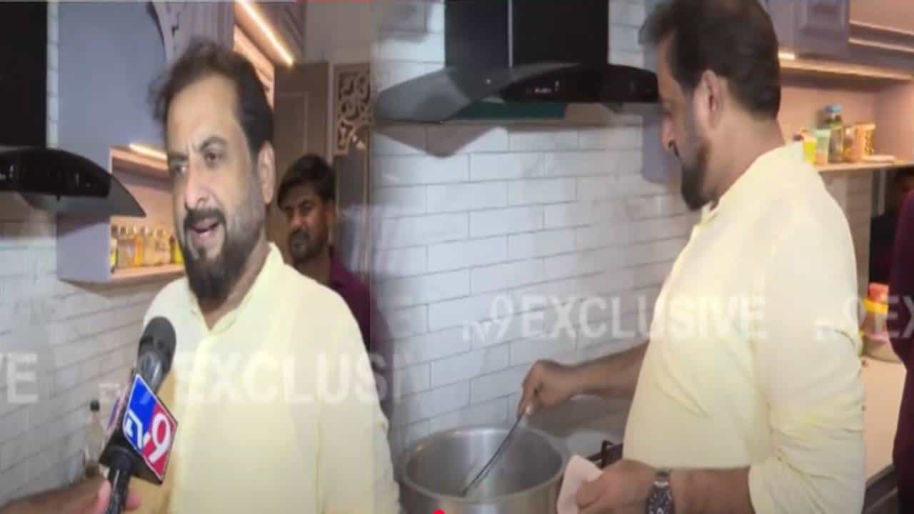 Imtiyaz Jaleel : जलील थेट किचनमध्ये आजचा बेत चिकन खुर्मा.. मांसविक्री बंदीचा निषेध अन् घरीच ठेवली बिर्याणी पार्टी Imtiyaz Jaleel : जलील थेट किचनमध्ये आजचा बेत चिकन खुर्मा.. मांसविक्री बंदीचा निषेध अन् घरीच ठेवली बिर्याणी पार्टी