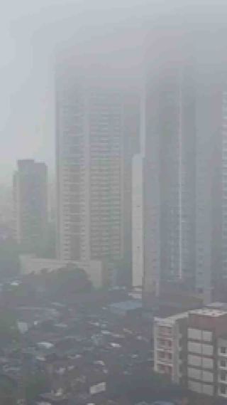 मुंबईत तुफान पाऊस, सगळीकडे जोरदार सरी