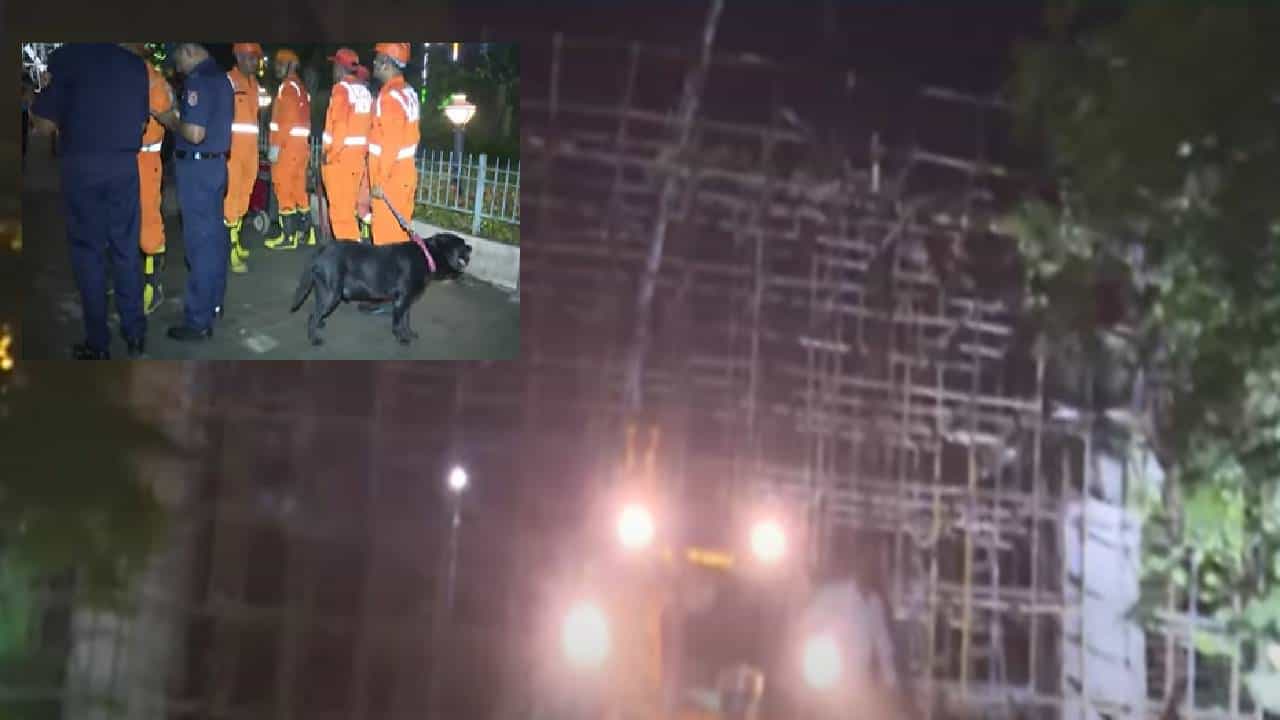 Nagpur :  नागपुरात दुर्घटना...प्रसिद्ध कोराडी मंदिराचं गेट कोसळलं अन्...अनेकजण जखमी, नेमकं घडलं काय?