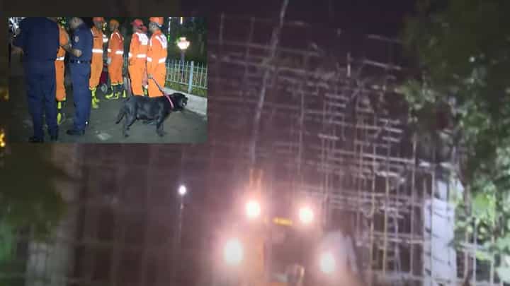 Nagpur : नागपुरात दुर्घटना...प्रसिद्ध कोराडी मंदिराचं गेट कोसळलं अन्...अनेकजण जखमी, नेमकं घडलं काय? Nagpur : नागपुरात दुर्घटना...प्रसिद्ध कोराडी मंदिराचं गेट कोसळलं अन्...अनेकजण जखमी, नेमकं घडलं काय?