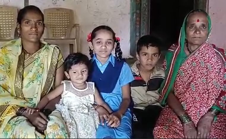 पुण्याच्या भोर तालुक्यातल्या अति दुर्गम डोंगरी भाग असलेल्या कोंढरी गावची इयत्ता ७ वीत शिकणारी कुमारी आदिती पारठे हिची नासाला जाण्यासाठी निवड झाली आहे.