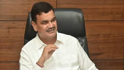 Dattatray Bharne : सरळ काम सगळेच करतात, पण वाकडं काम करून… नव्या कृषीमंत्र्याचंही वादग्रस्त वक्तव्य अन्…