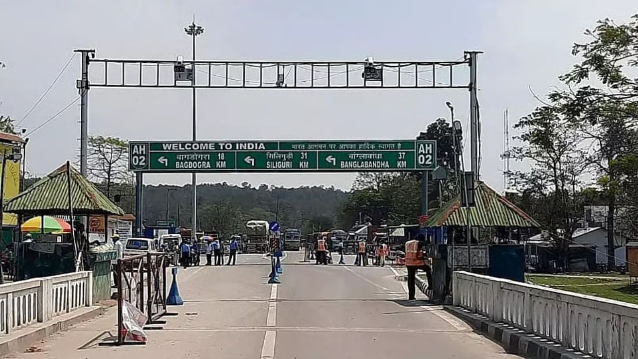पाकिस्तानचा नेपाळवर डोळा? नेपाळमधील लोकांचे धर्मांतर करण्याचा हेतू? पाकिस्तानचा नेपाळवर डोळा? नेपाळमधील लोकांचे धर्मांतर करण्याचा हेतू?
