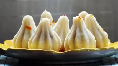 यंदा गणपती बाप्पासाठी तांदळासोबतच करा हे खास मोदक, झटपट होतील तयार