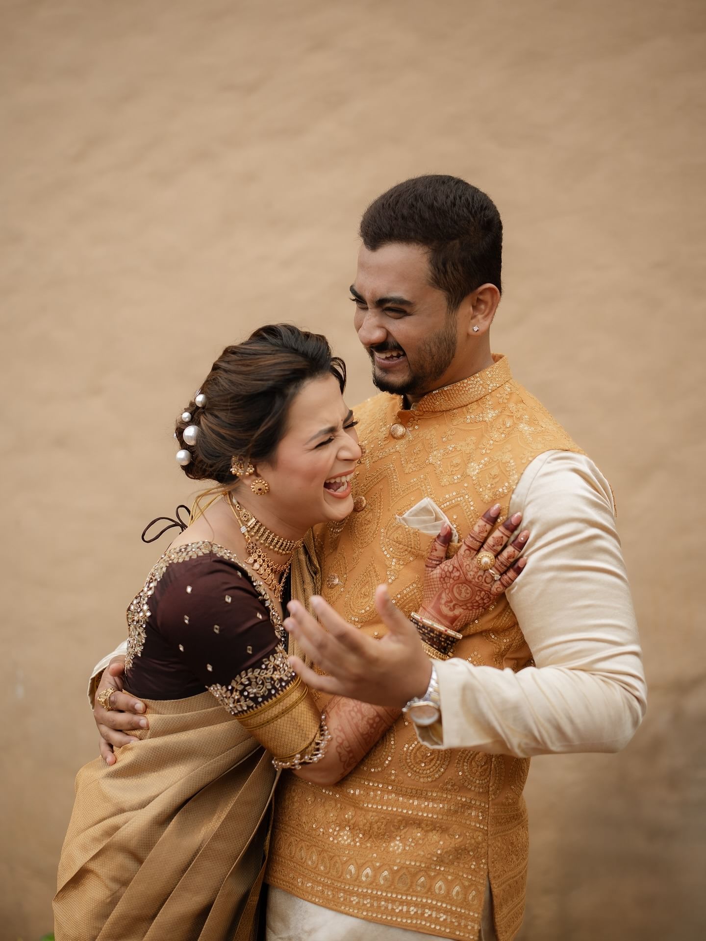 एकदा प्राजक्ता शूटिंगसाठी सेटवर जायला निघाली होती. तिची नाईट शिफ्ट होती. सोबत प्राजक्ता नव्या घराची खरेदीही करायची होती. अचानक एक ट्रक आला आणि तिच्या गाडीला थोडा धडकला. प्राजक्ता प्रचंड चिडली होती. तिने त्या ट्रक चालकाला मालकाला बोलाव असे म्हटले. तेवढ्यात शंभूराज तेथे आले. त्यांनी कोणताही विचार न करता ट्रक चावलाच्या कानशिलात लगावली.