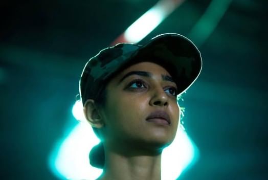 तसेच, मी तीन महिन्यांची गर्भवती होते. मला सतत काहीतरी खावसं वाटायचं. माझ्यात शारीरिक बदल होत होते. असे असतानाही माझ्या निर्मात्याने मला परेशान करून सोडलेह होते, अशी आठवण राधिकाने सांगितली.