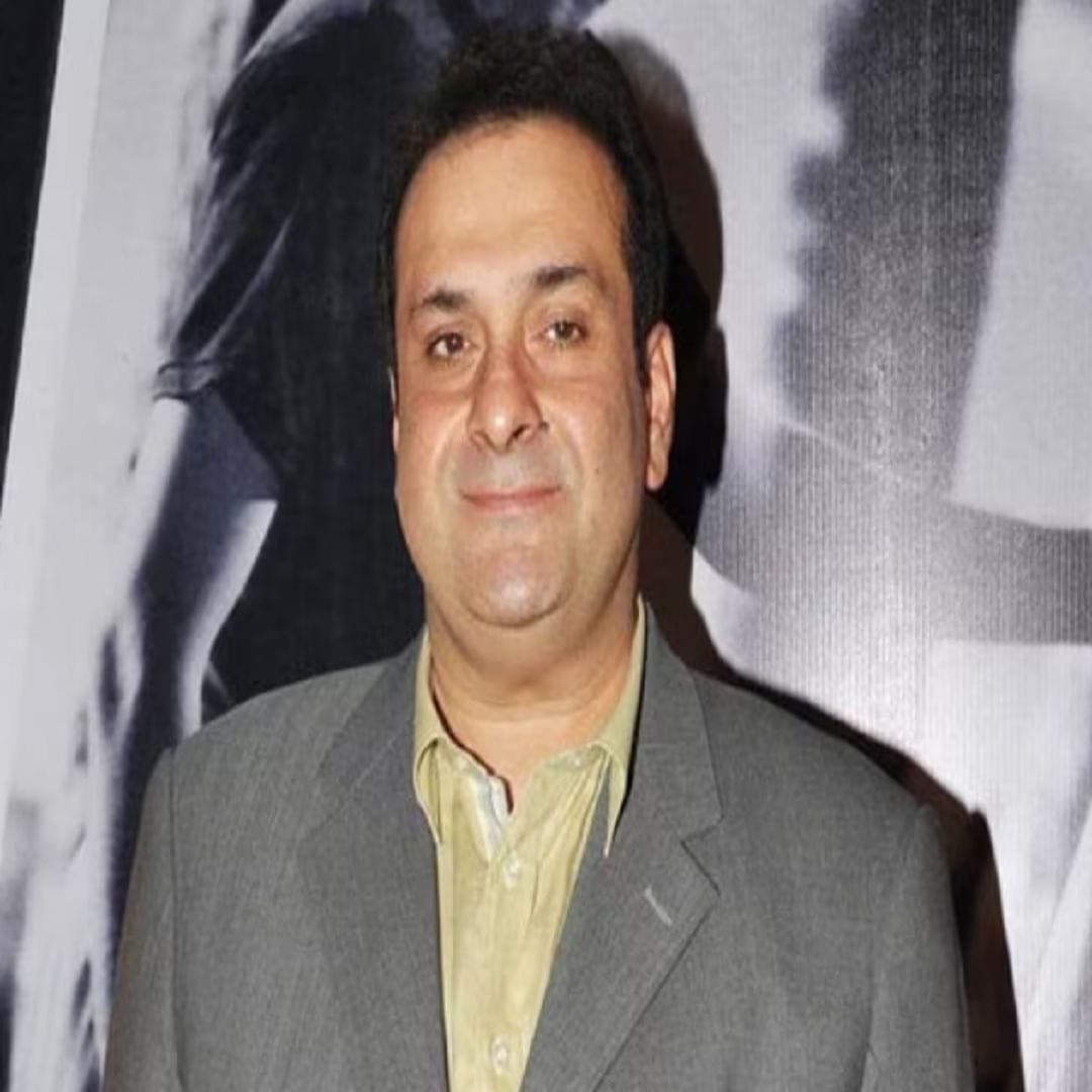  राजीव कपूर:   रणधीर आणि ऋषी कपूर यांचे भाऊ राजीव कपूर यांचे हृदयविकाराच्या झटक्याने निधन झाले. तथापि, त्यांचे जवळचे मित्र आणि कुटुंबीयांचा असे सांगतात की त्यांच्या दारूच्या व्यसनामुळे त्यांना हृदयविकाराचा झटका आला होता. रणधीर कपूर यांनी सांगितले आहे की राजीव त्यांच्या मृत्यूच्या रात्री 2 वाजेपर्यंत दारू पीत होते. त्यांनी राजीव यांना मद्यपान करण्यासही मनाई केली होती.