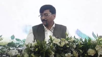 हा महाराष्ट्र अदानी, अंबानीने निर्माण केला नाही, संजय राऊत यांचा घणाघात