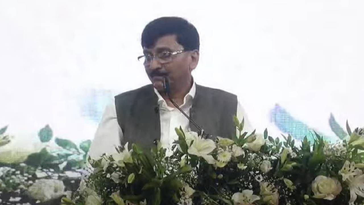 हा महाराष्ट्र अदानी, अंबानीने निर्माण केला नाही, संजय राऊत यांचा घणाघात