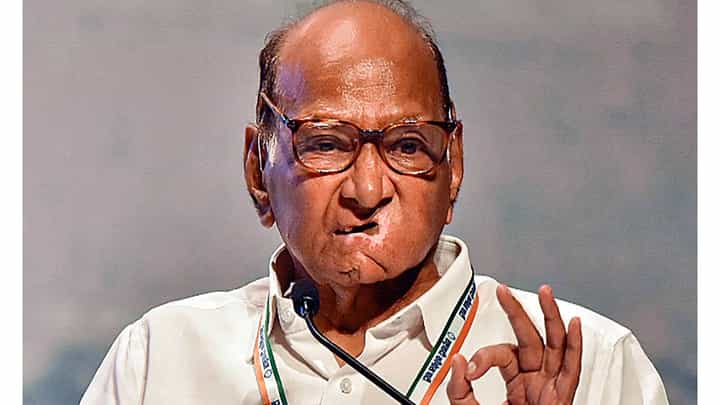 Sharad Pawar : विधानसभेवेळी 'ते' दोघे आले अन् गॅरंटी देत होते की... शरद पवारांच्या गौप्यस्फोटानं खळबळ, 'त्या' 2 व्यक्ती कोण? Sharad Pawar : विधानसभेवेळी 'ते' दोघे आले अन् गॅरंटी देत होते की... शरद पवारांच्या गौप्यस्फोटानं खळबळ, 'त्या' 2 व्यक्ती कोण?