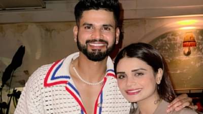 चोप चोप चोपलं... श्रेयस अय्यरची बहीण संतापली, कथित बॉयफ्रेंडला बुटाने चोपलं; पाहा Video