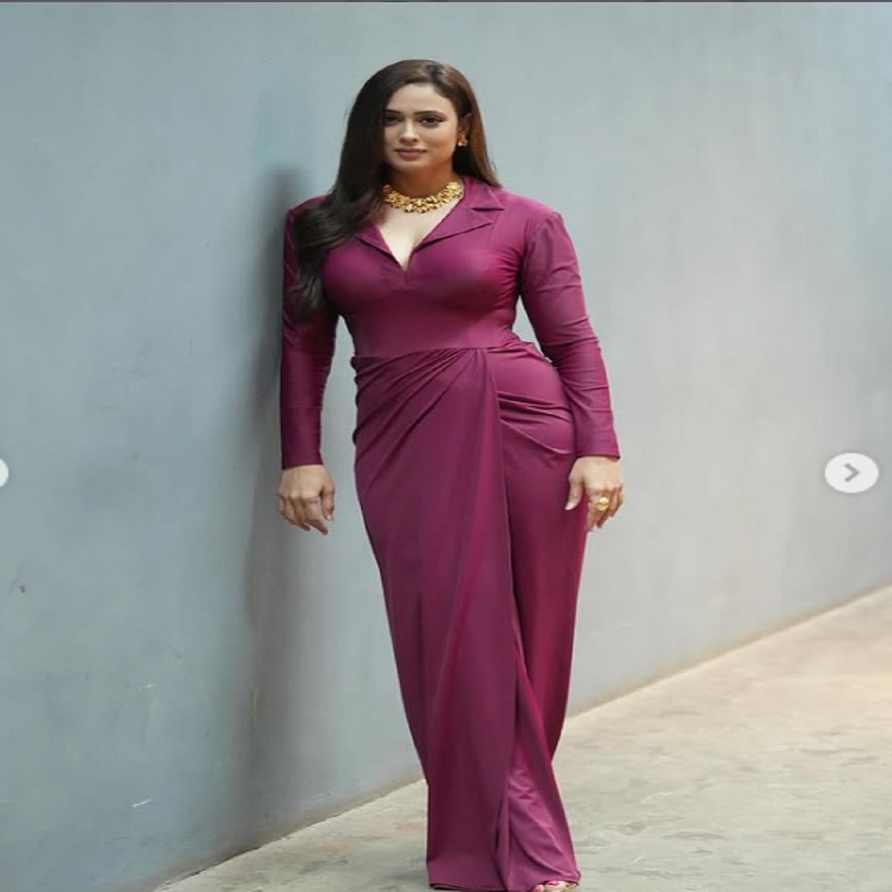 टीव्ही अभिनेत्री श्वेता तिवारी हिला आज कोणत्या ओळखीची गरज नाही. अभिनेत्री इंडस्ट्रीमध्ये स्वतःची ओळख निर्माण केलं. अभिनेत्री सोशल मीडियावर देखील कायम सक्रिय असते. आता देखली अभिनेत्रीने काही फोटो पोस्ट केले आहेत.