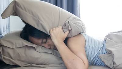 सकाळी लवकर उठायला त्रास होतो? करा हे एक काम, झोप लगेच उडून जाईल