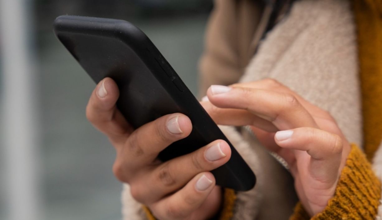 लोनच्या कॉल्समुळे वैतागलात? हे सरकारी ॲप बनेल तुमची 'स्पॅम शील्ड' लोनच्या कॉल्समुळे वैतागलात? हे सरकारी ॲप बनेल तुमची 'स्पॅम शील्ड'