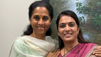 वेळ संघर्षाचा...सुप्रिया सुळे यांची रोहिणी खडसे यांच्याबद्दलची भावनिक पोस्ट