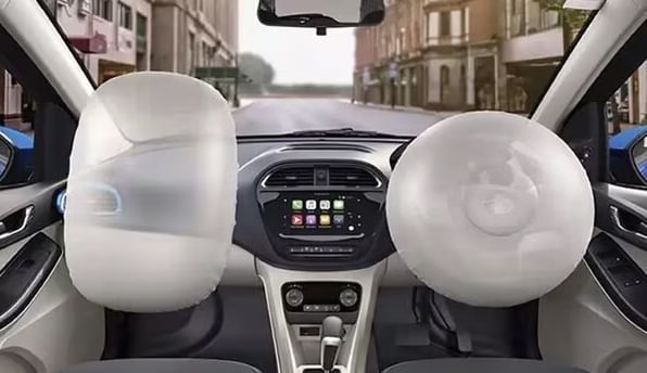 Tata Tiago vs Maruti Celerio : मायलेज की सुरक्षा ? कोणती कार घेणे चांगले ? वाचा डिटेल्स