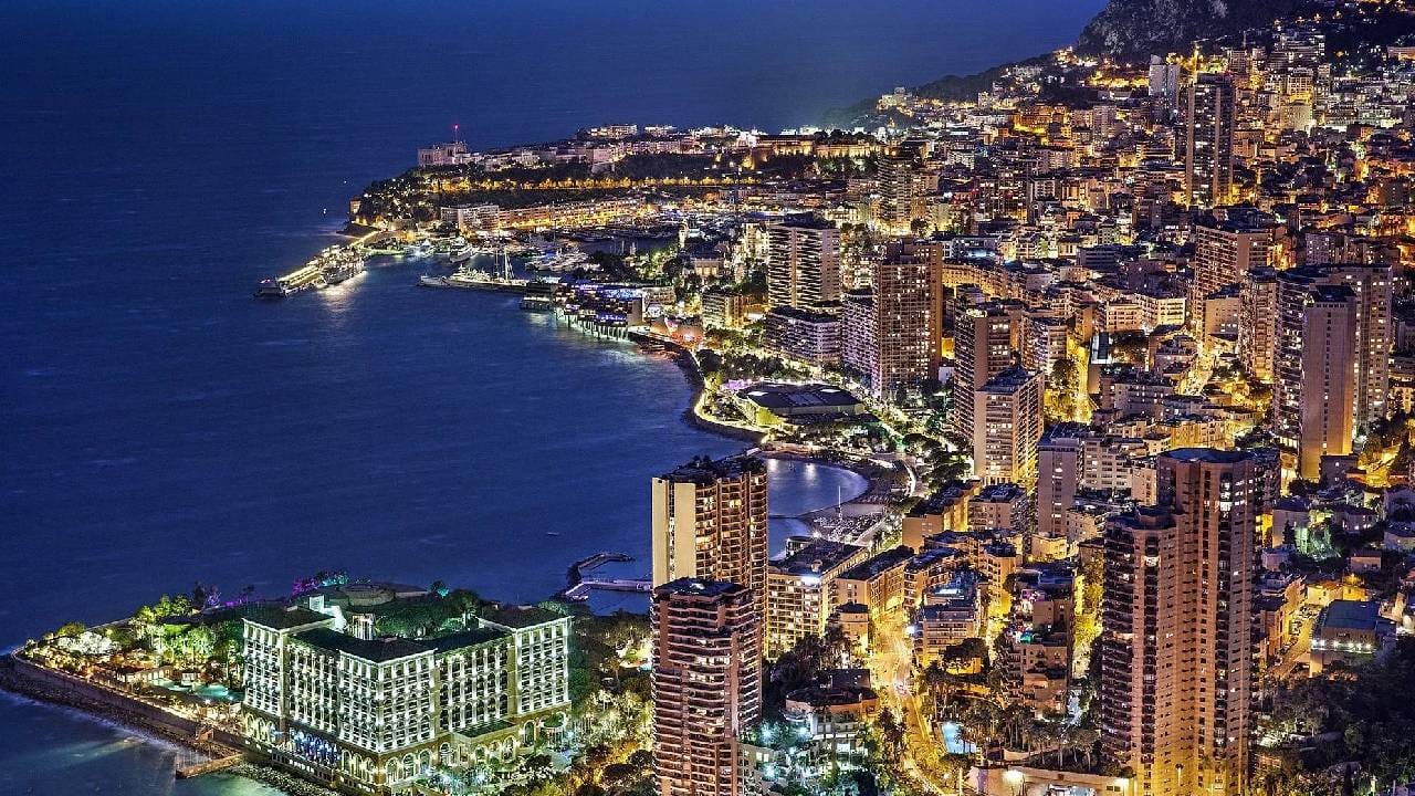 एका दिवसात फिरता येतील 'हे' 5 छोटे देश! जाणून घ्या या देशांची खास वैशिष्ट्ये