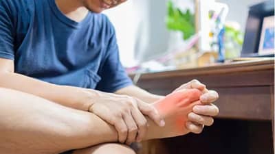 रात्रीच्या वेळी हे पदार्थ खाल्लात तर तुमच्या शरीरात वेगाने वाढेल युरिक ॲसिड, आजपासूनच राहा दूर