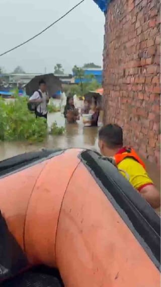 वसईत पावसाचा कहर, 100 जणांना केलं रेस्क्यू
