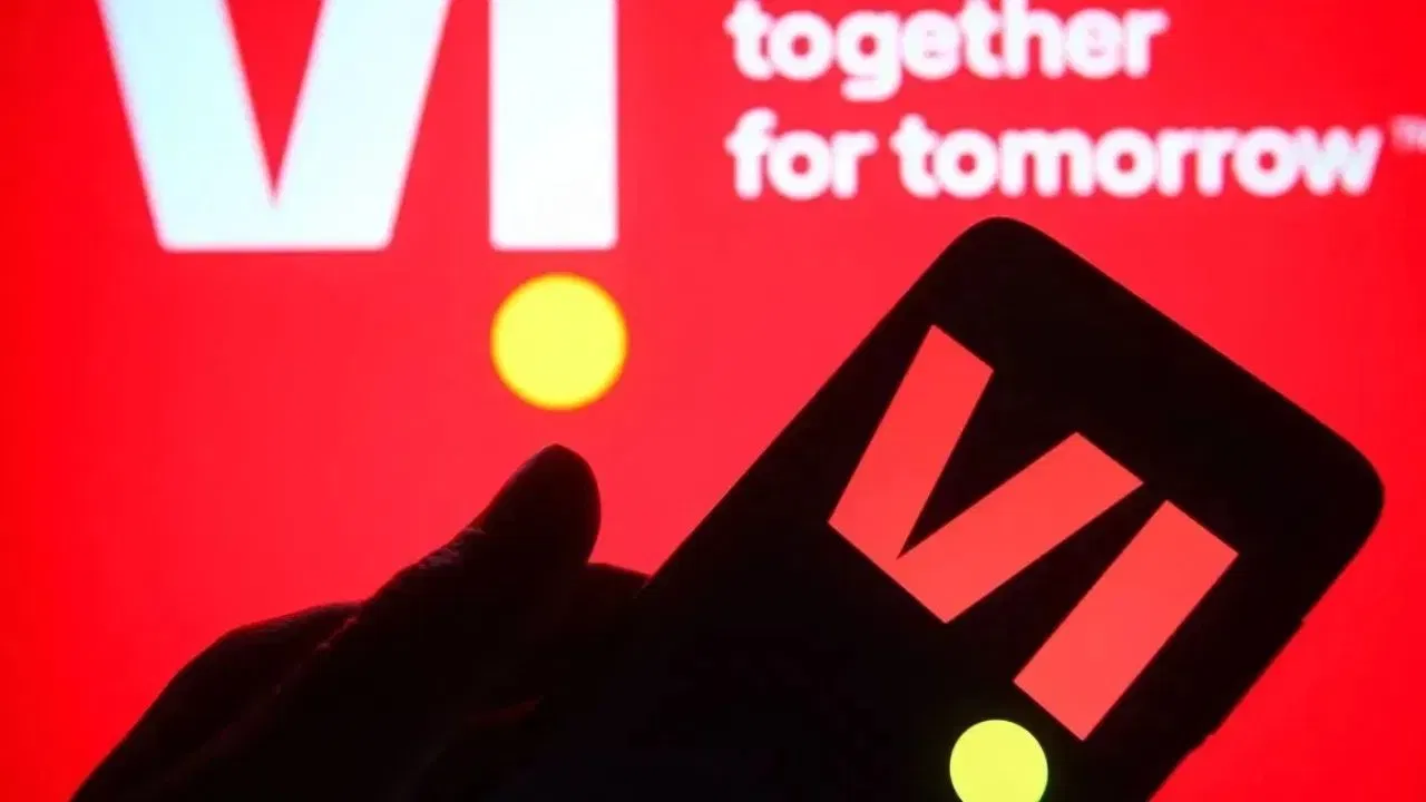 Vi देणार Jio-Airtel ला टक्कर, 365 रुपयांत मिळणार अनलिमिटेड डेटा Vi देणार Jio-Airtel ला टक्कर, 365 रुपयांत मिळणार अनलिमिटेड डेटा