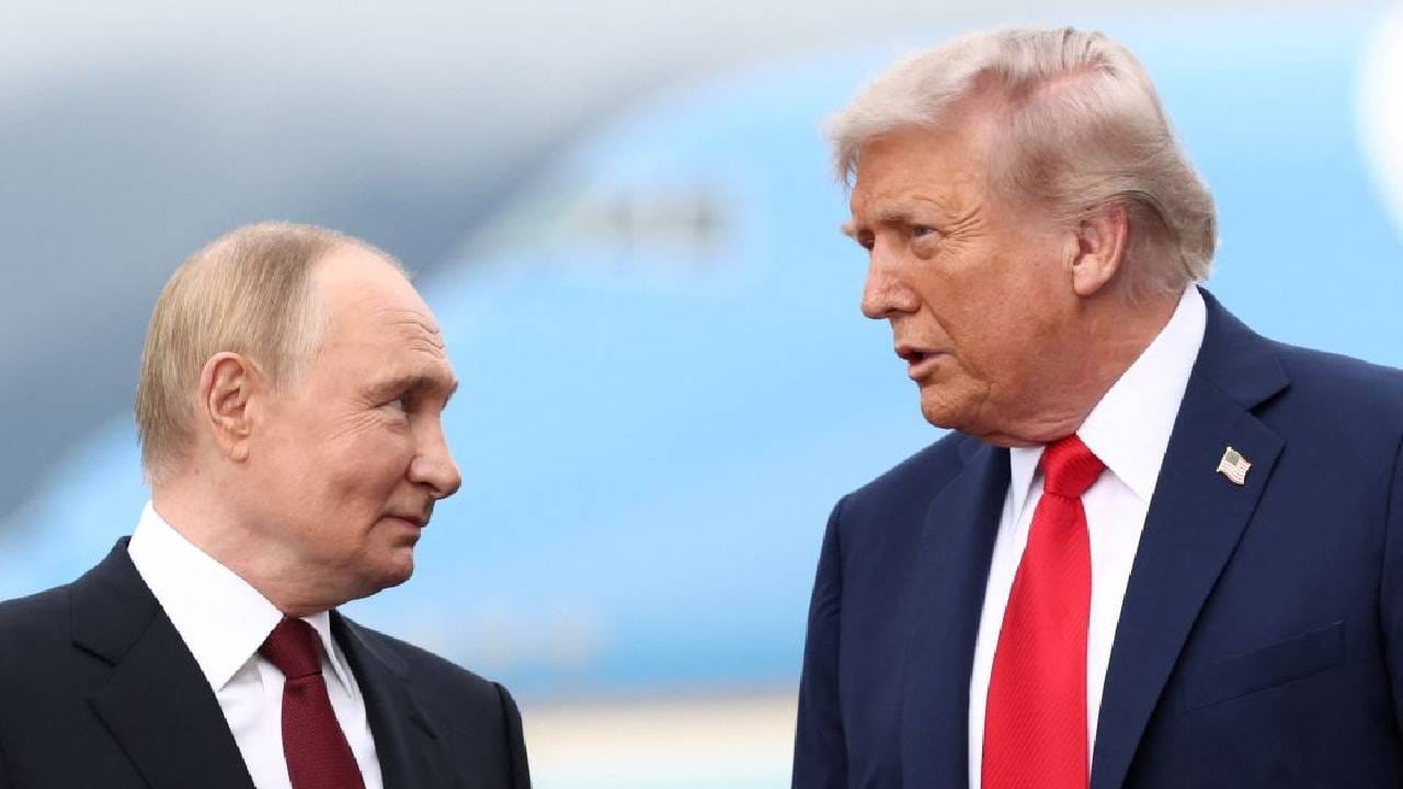 डोनाल्ड ट्रम्प यांचा थरकाप, अमेरिकेत भीतीचे वातावरण, उडाली मोठी खळबळ, थेट... डोनाल्ड ट्रम्प यांचा थरकाप, अमेरिकेत भीतीचे वातावरण, उडाली मोठी खळबळ, थेट...