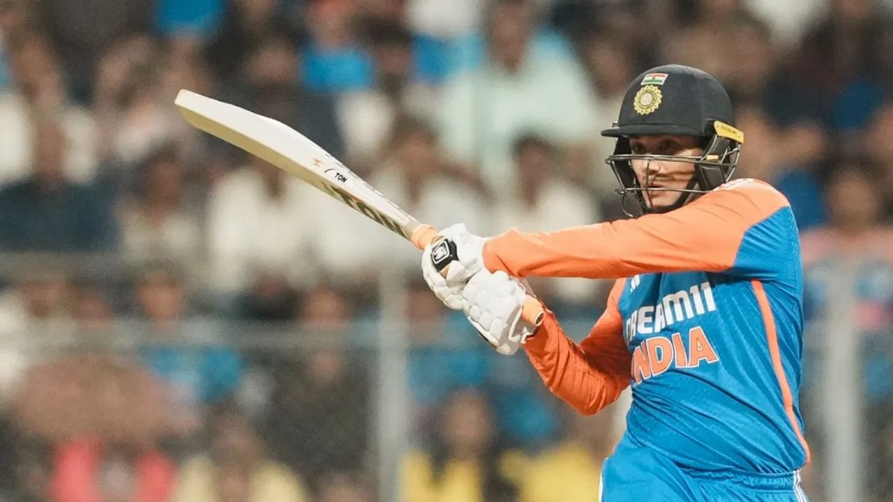 Abhishek Sharma चा महारेकॉर्ड, पहिल्याच बॉलवर सिक्स ठोकत ऐतिहासिक कामगिरी, ठरला एकमेव भारतीय