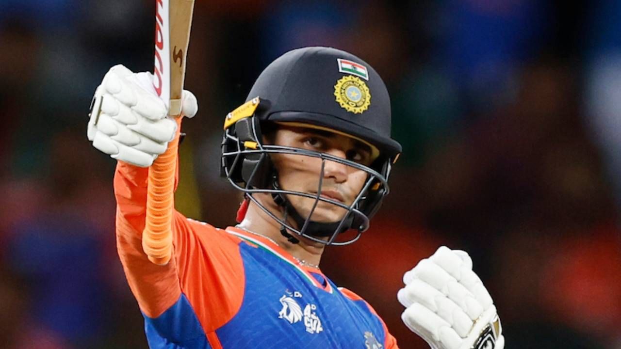 अभिषेक शर्माचं या स्पर्धेतील सलग दुसरं अर्धशतक आहे. त्याने या आधीच्या सामन्यात पाकिस्तानला धुतलं होतं आणि स्पर्धेतील पहिलं अर्धशतकं ठोकलं होतं. (फोटो- बीसीसीआय ट्वीटर)