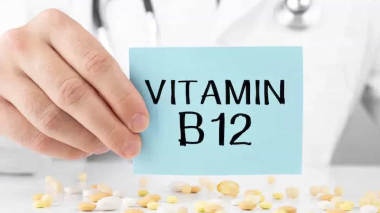 व्हिटॅमिन बी 12 ची कमतरता भरून काढण्यासाठी या डाळीचे करा सेवन, शरीराला मिळतील अनेक फायदे