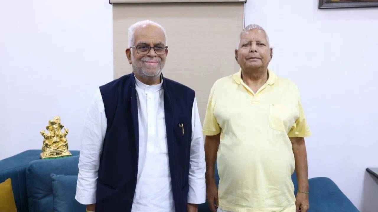 त्या भेटीवरून इंडिया आघाडीचे उपराष्ट्रपती पदाचे उमेदवार सुदर्शन रेड्डी अडचणीत; माजी न्यायमूर्तींनी सुनावले खडे बोल, वादाचे कारण तरी काय?