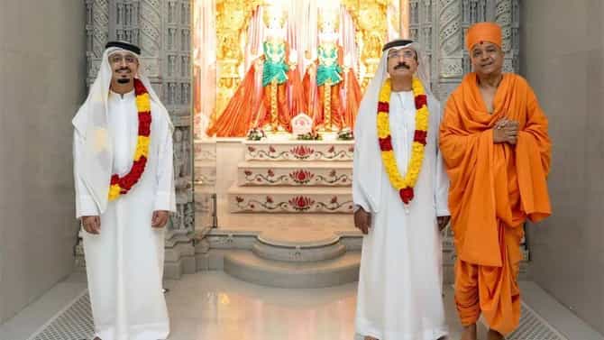 अबुधाबीतील BAPS मंदिराला भेट, सुलतान अहमद बिन सुलायम भावविभोर