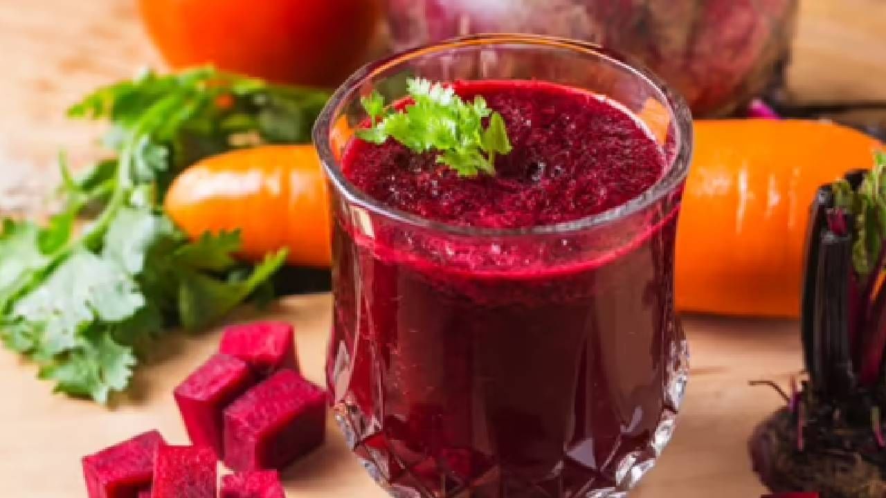 या ज्यूसमुळे त्वचा चमकदार होण्यास मदत होते. फक्त हेच नाही तर चेहऱ्यावरील वांगही कमी होण्यास मदत होते. यामुळे हा ज्यूस फायदेशीर ठरतो. 