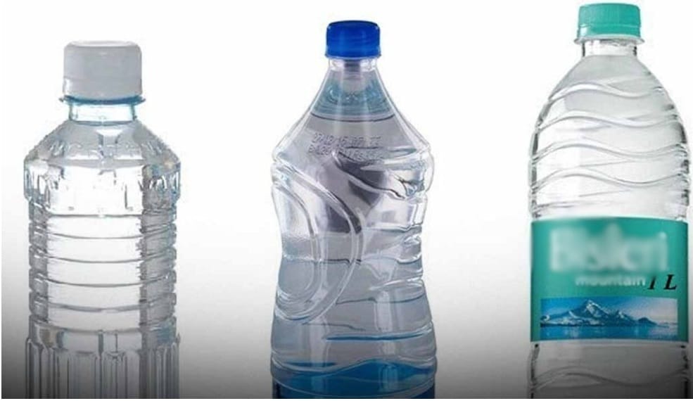 पाण्याच्या बाटलीच्या झाकणाच्या रंगात दडलंय मोठं रहस्य, 99 टक्के लोकांना माहीत नाही यामागचं कारण पाण्याच्या बाटलीच्या झाकणाच्या रंगात दडलंय मोठं रहस्य, 99 टक्के लोकांना माहीत नाही यामागचं कारण