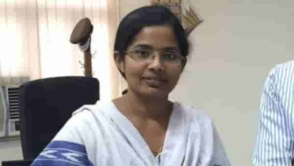 Success Story: एकेकाळी गुरे राखणारी तरुणी बनली कलेक्टर, वाचा संघर्षाची कहाणी