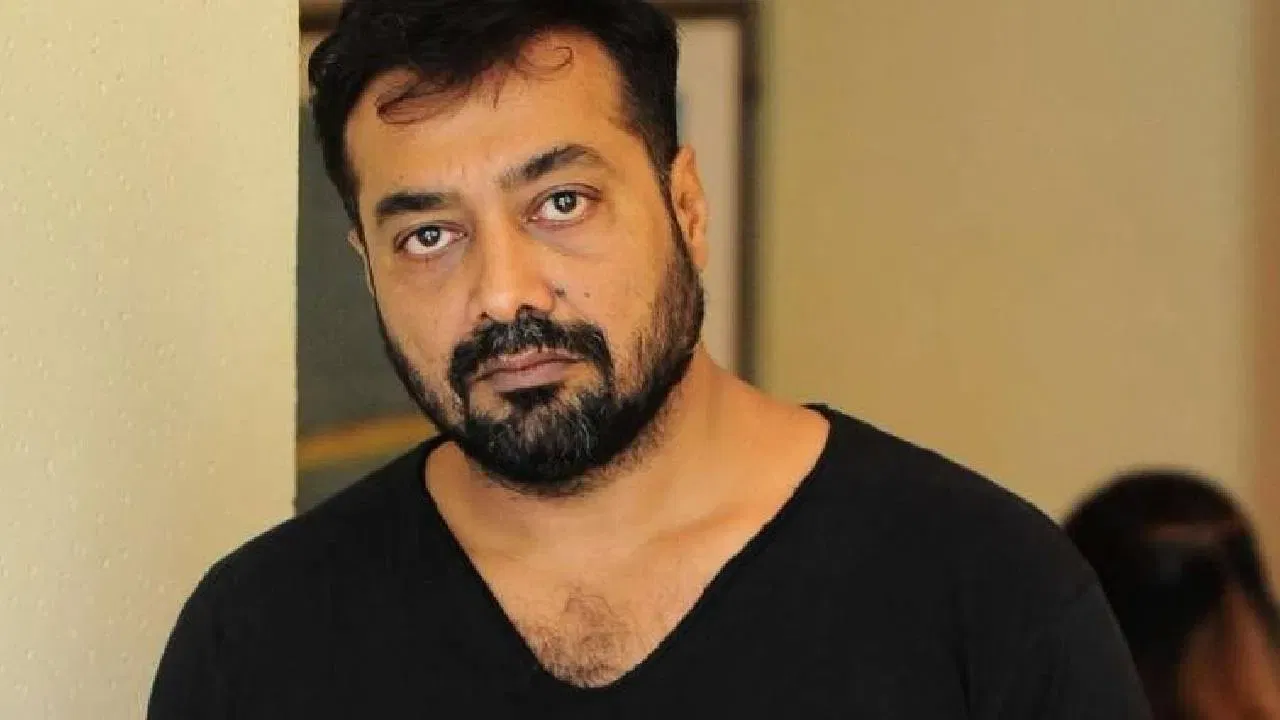 'छावा' सिनेमाविषयी पुढे अनुराग कश्यप म्हणाला की, "ओटीटी प्लॅटफॉर्मवर छावा रिलीज झाल्यानंतर मी काही दृश्य पाहिली. ज्याची लोक चर्चा करत होते. विनीतसाठी मी ते पाहिले. विकी आणि विनीतचे जे शेवटचे दृश्य होते, ते मी पाहिले. मी याविषयी कोणतेही जजमेंट द्यायचे नाही, पण ती कहाणी सांगण्याची पद्धत मला नाही समजली, इतरांना कदाचित तेच आवडले असेल."