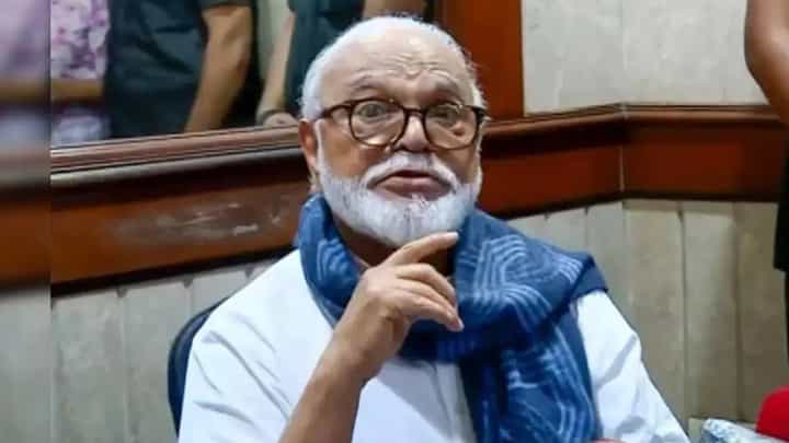 जीआरमधील 'त्या' शब्दावर आमचा आक्षेप! भुजबळांनी स्पष्टच सांगितलं जीआरमधील 'त्या' शब्दावर आमचा आक्षेप! भुजबळांनी स्पष्टच सांगितलं